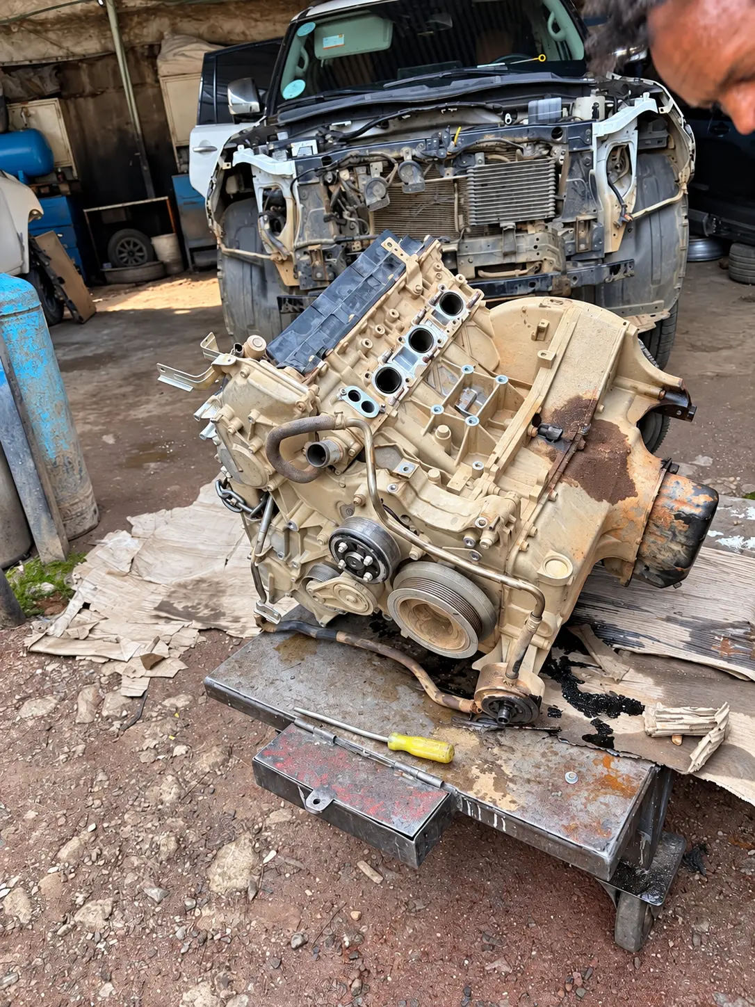 Engine removed and ready for rebuild — photo from the Felege Garage workshop
